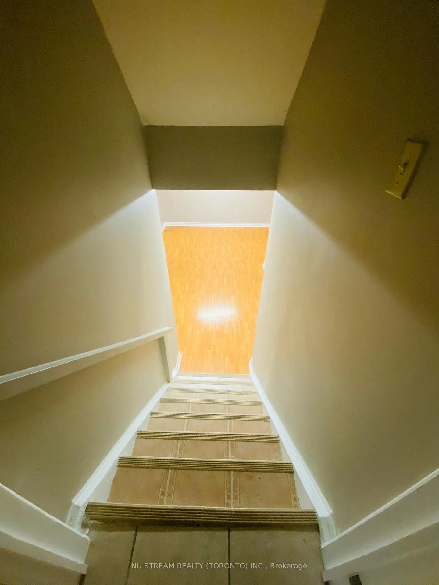 Photo 9 of Unit Basmt, 10 Southdale Drive, Markham, Bullock — HOMEH