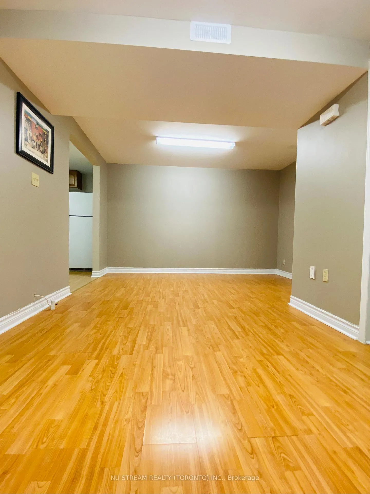 Photo 10 of Unit Basmt, 10 Southdale Drive, Markham, Bullock — HOMEH
