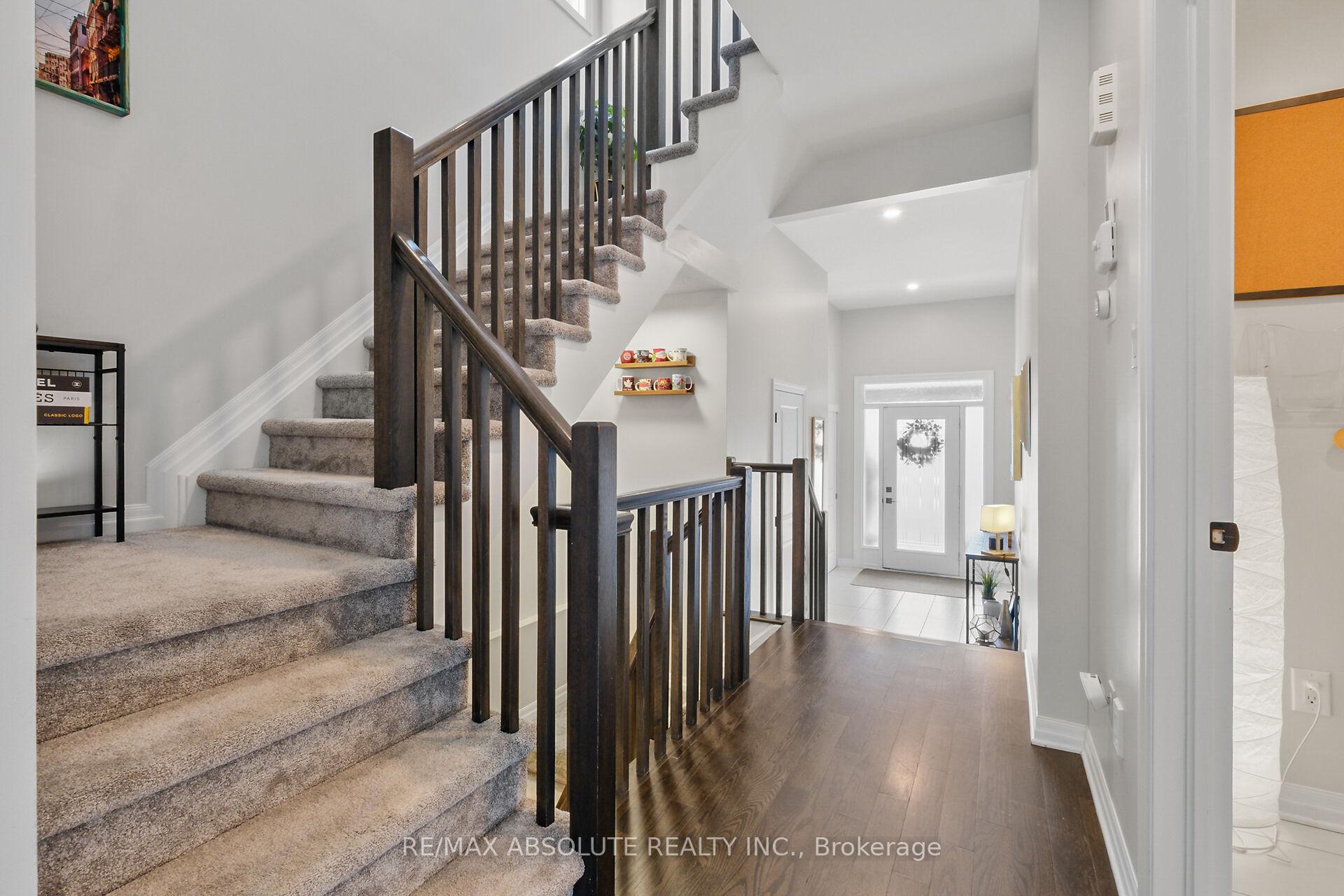Photo 7 of 243 Overberg Way, Ottawa, Kanata - Emerald Meadows/Trailwest — HOMEH