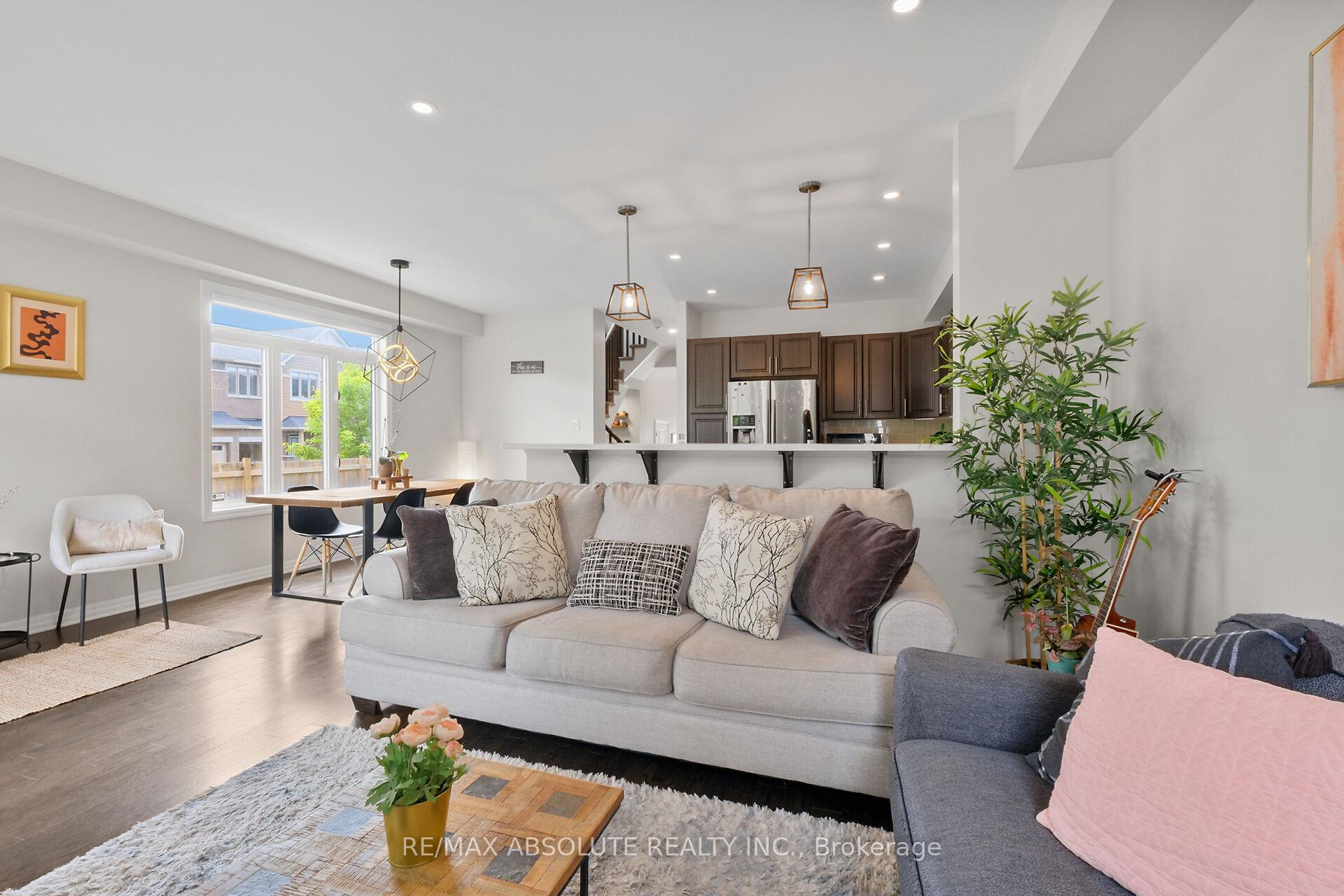 Photo 15 of 243 Overberg Way, Ottawa, Kanata - Emerald Meadows/Trailwest — HOMEH
