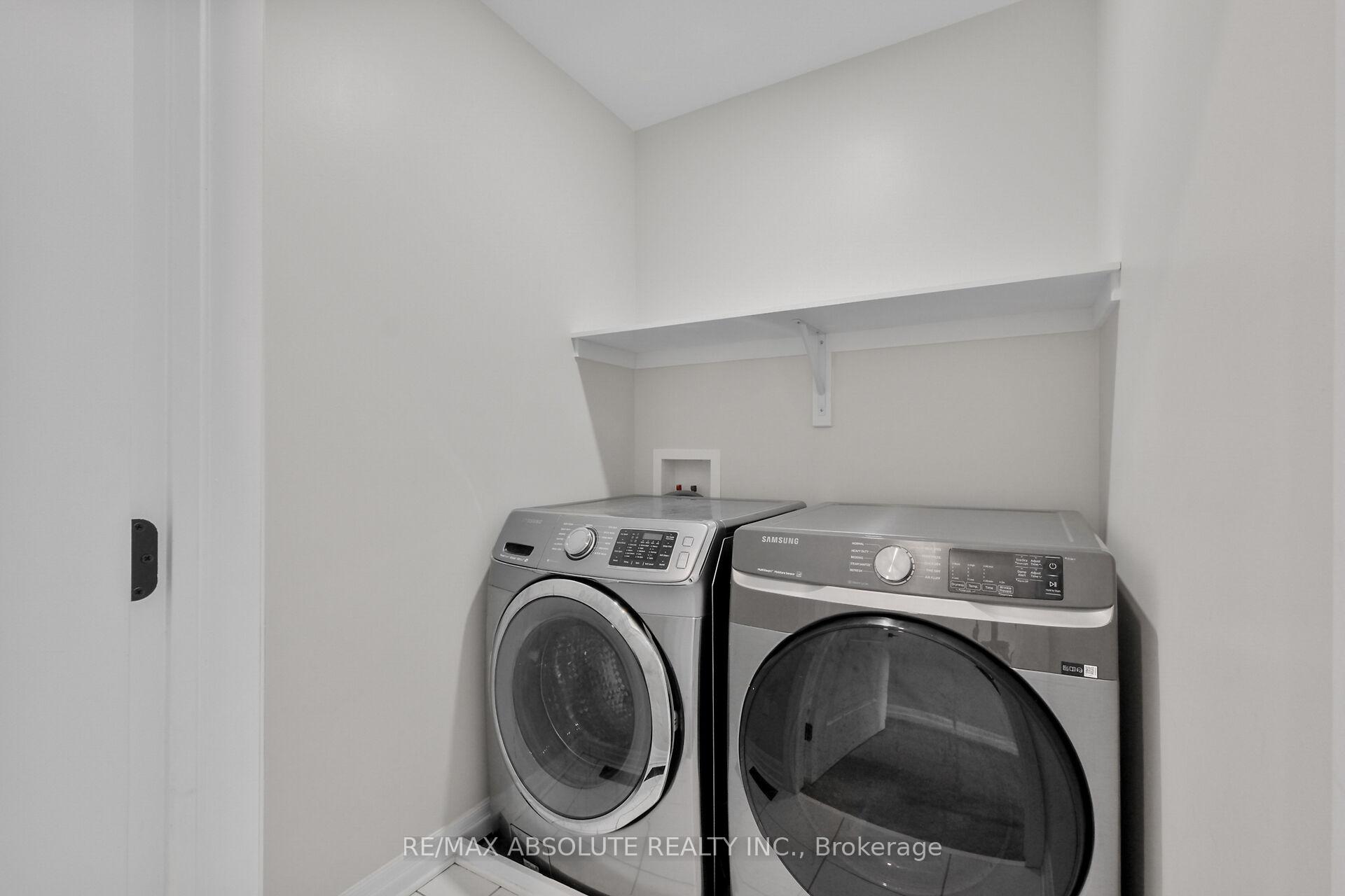 Photo 33 of 243 Overberg Way, Ottawa, Kanata - Emerald Meadows/Trailwest — HOMEH
