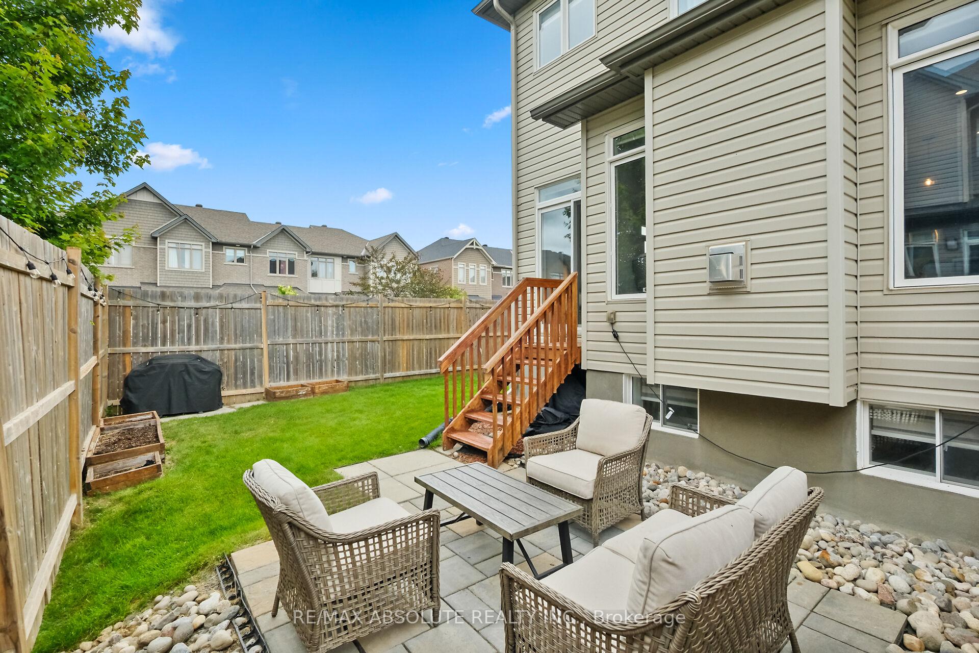 Photo 42 of 243 Overberg Way, Ottawa, Kanata - Emerald Meadows/Trailwest — HOMEH