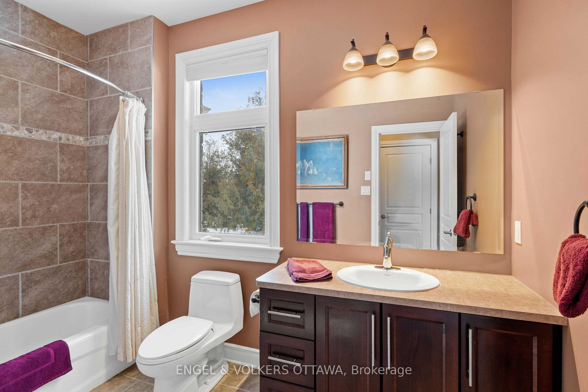 Photo 18 of 5785 Longhearth Way, Ottawa, Manotick East to Manotick Station — HOMEH