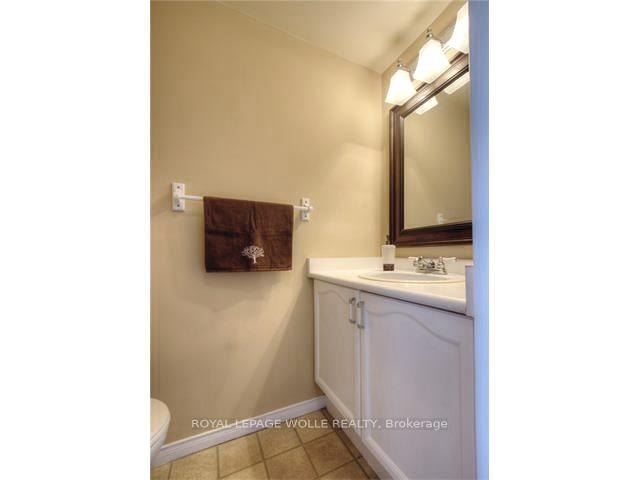 Photo 8 of 238 Benesfort Crescent, Kitchener — HOMEH