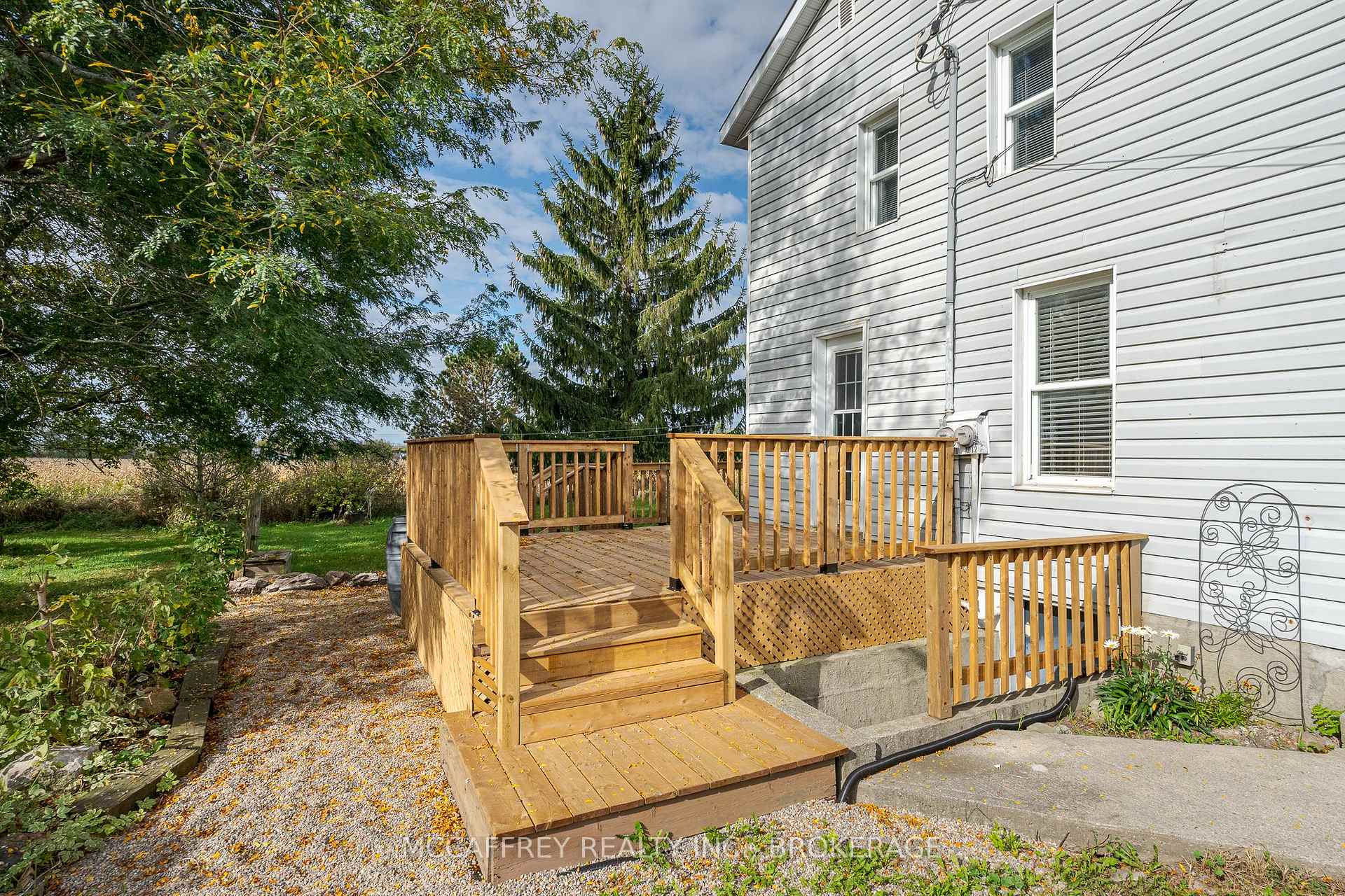 Photo 31 of 1112 County Rd 7, Loyalist, Lennox and Addington - South — HOMEH