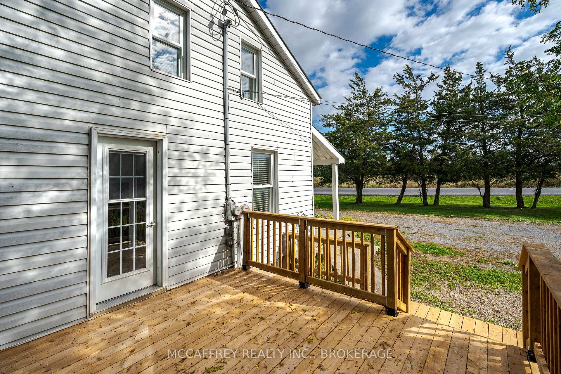 Photo 33 of 1112 County Rd 7, Loyalist, Lennox and Addington - South — HOMEH