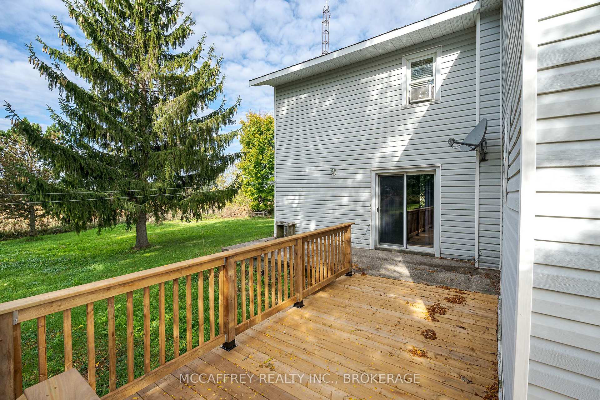 Photo 34 of 1112 County Rd 7, Loyalist, Lennox and Addington - South — HOMEH