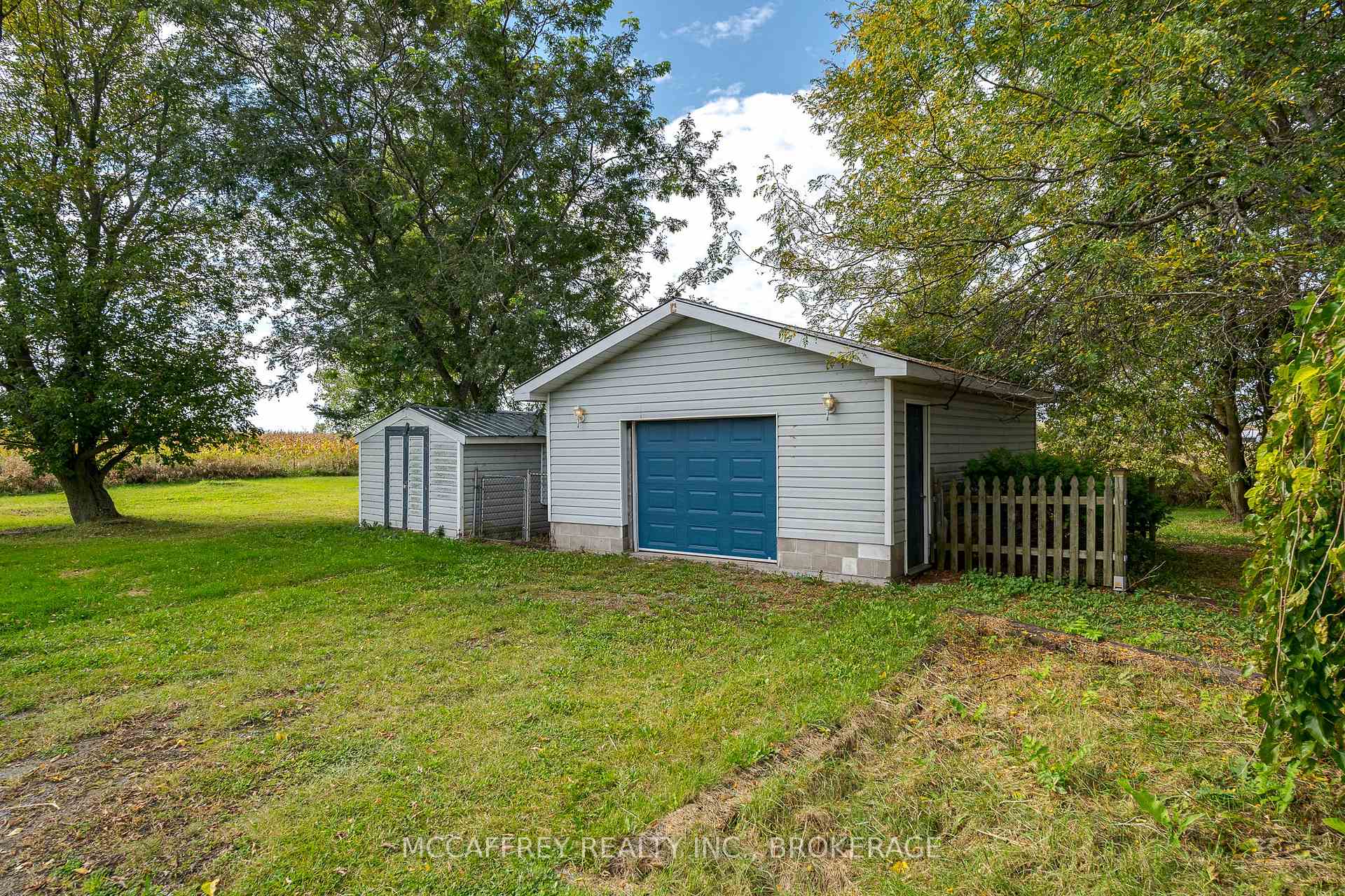 Photo 43 of 1112 County Rd 7, Loyalist, Lennox and Addington - South — HOMEH