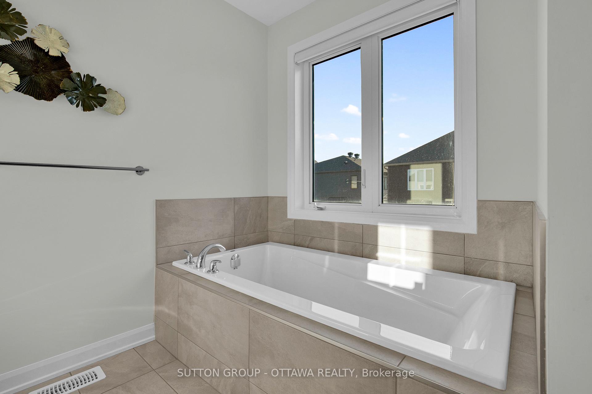 Photo 29 of 1021 Offley Road, Ottawa, Mahogany Community — HOMEH