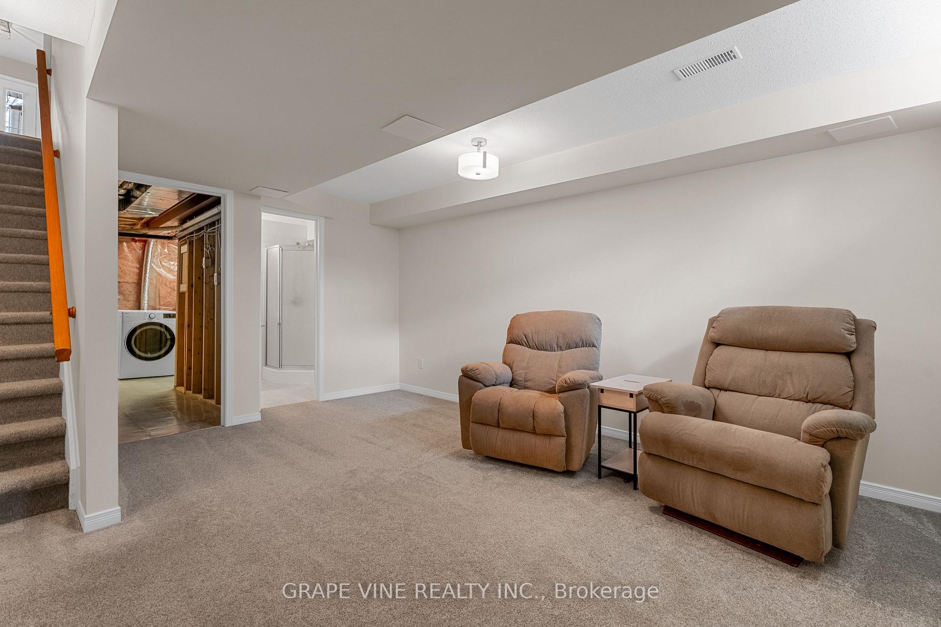 Photo 18 of 177 Kinross Private, Ottawa, Kanata - Morgan's Grant/South March — HOMEH