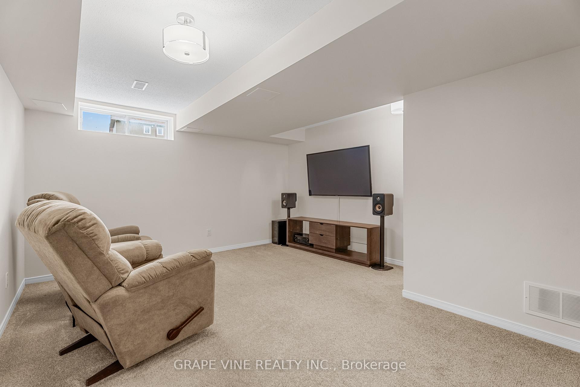 Photo 20 of 177 Kinross Private, Ottawa, Kanata - Morgan's Grant/South March — HOMEH