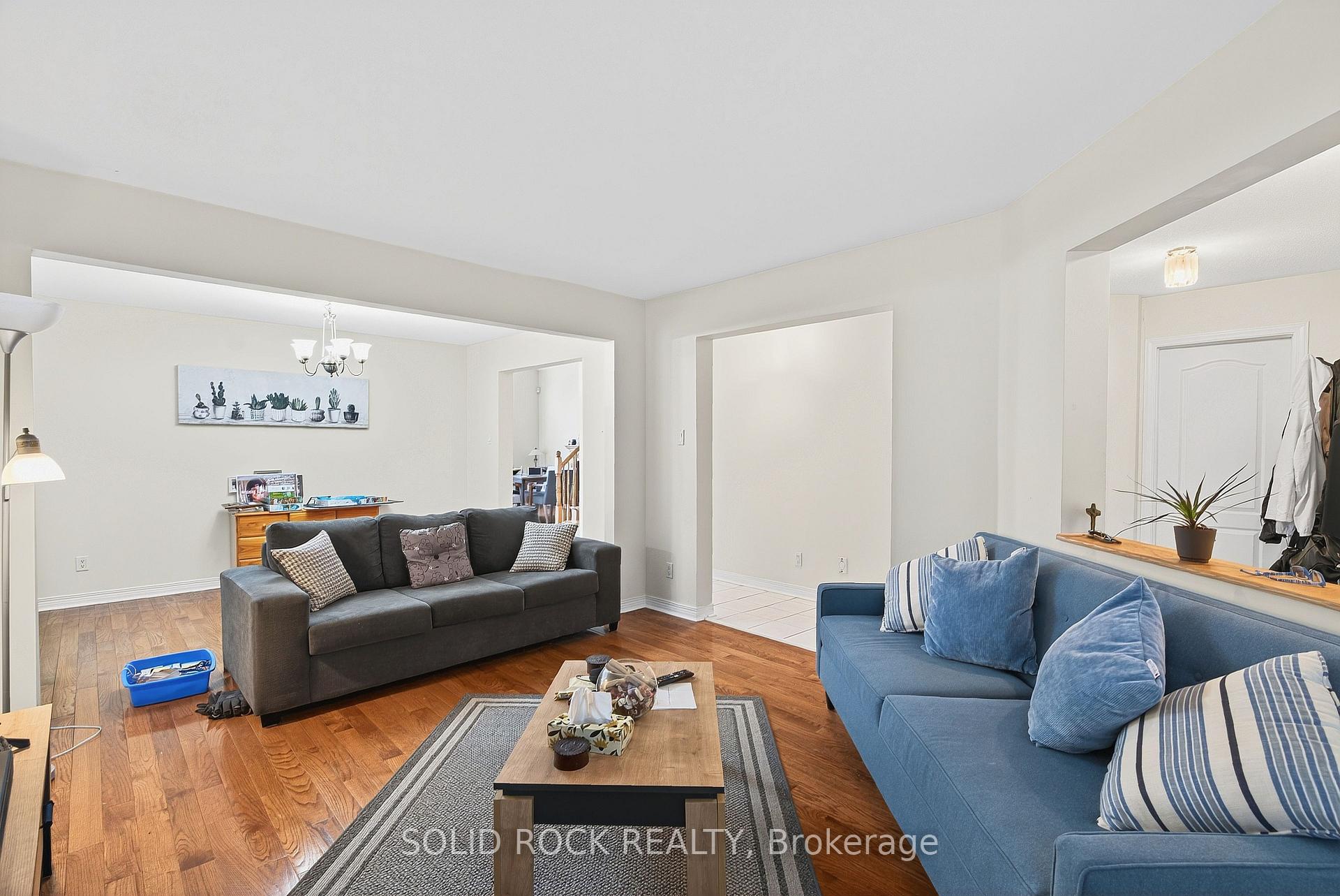 Photo 10 of 30 Kenins Crescent, Ottawa, Kanata - Kanata Lakes/Heritage Hills — HOMEH