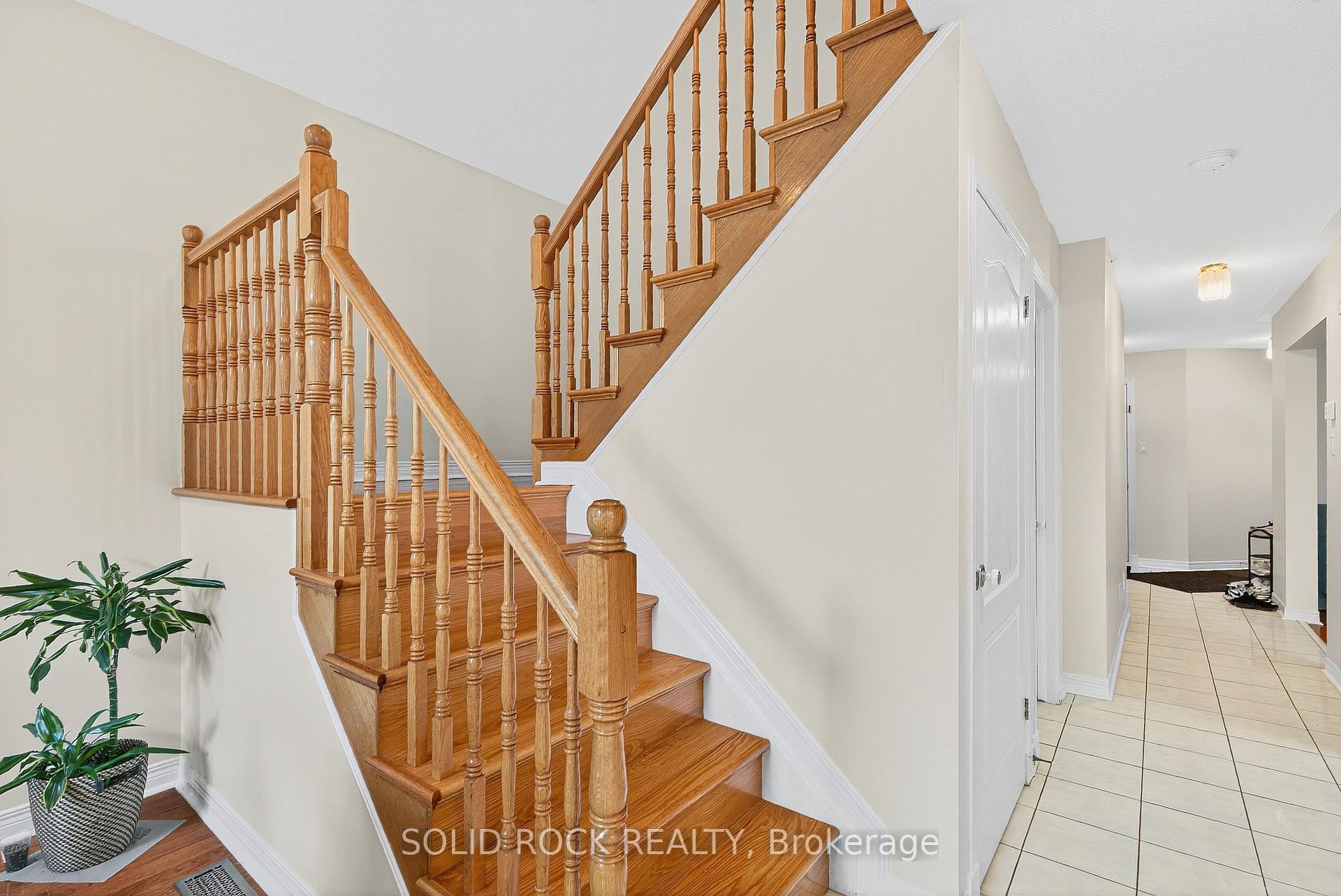 Photo 21 of 30 Kenins Crescent, Ottawa, Kanata - Kanata Lakes/Heritage Hills — HOMEH