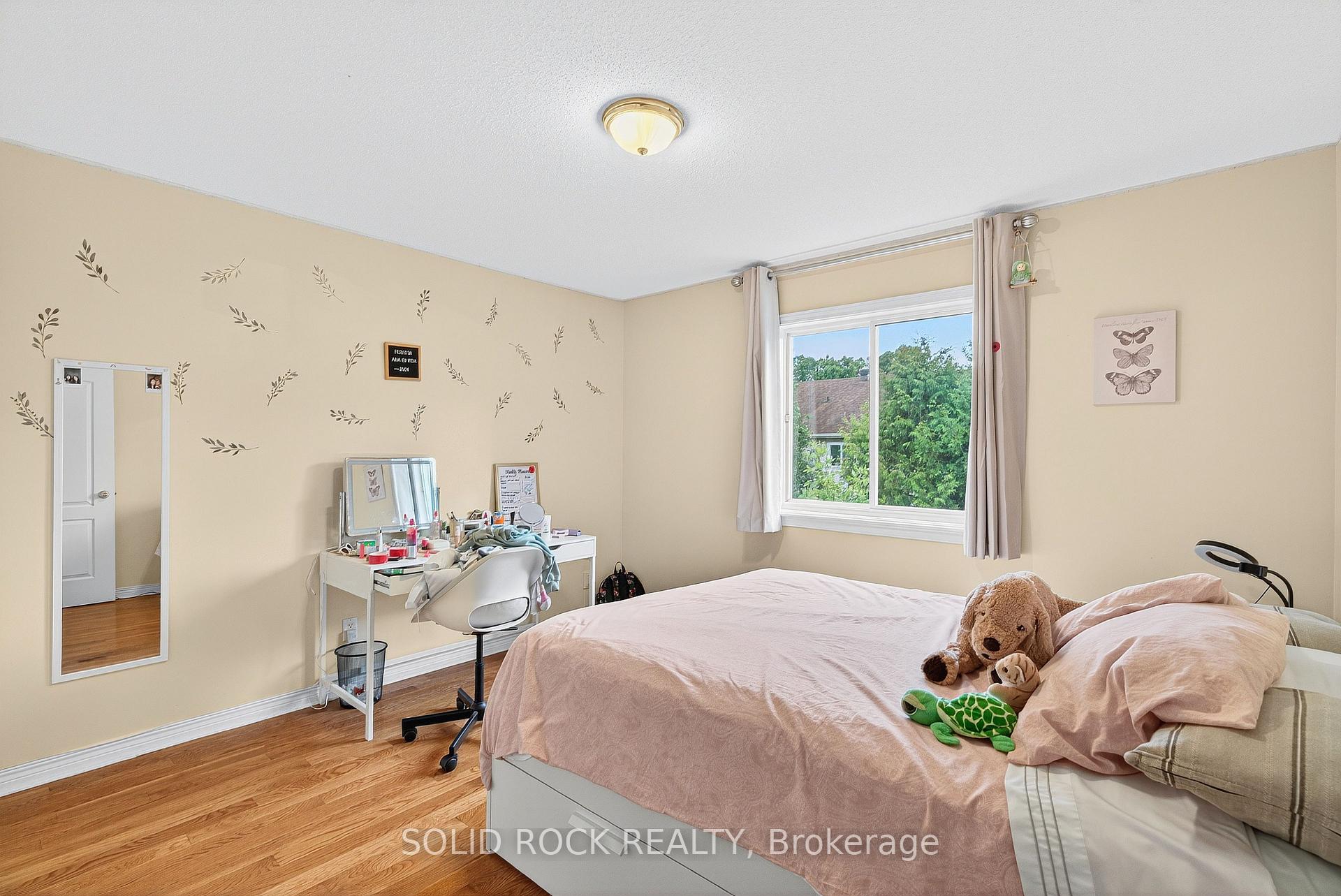 Photo 29 of 30 Kenins Crescent, Ottawa, Kanata - Kanata Lakes/Heritage Hills — HOMEH