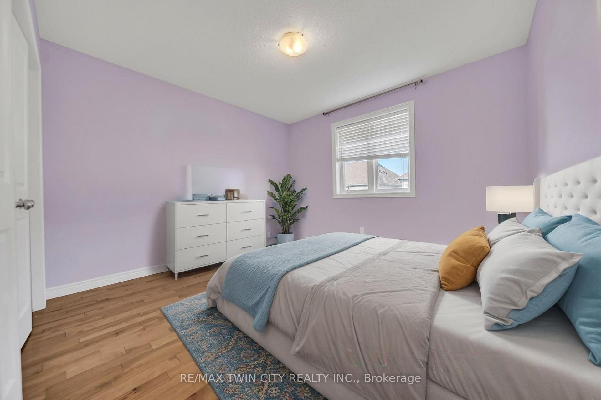 Photo 16 of 182 Eden Oak Trail, Kitchener — HOMEH