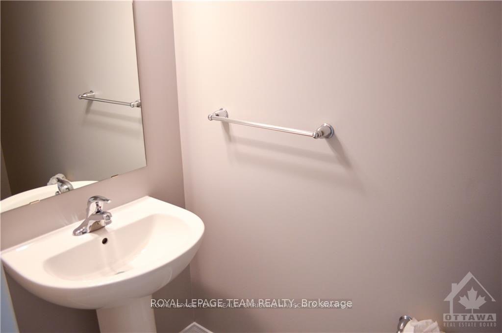 Photo 5 of 493 Cope Drive, Ottawa, Kanata - Emerald Meadows/Trailwest — HOMEH