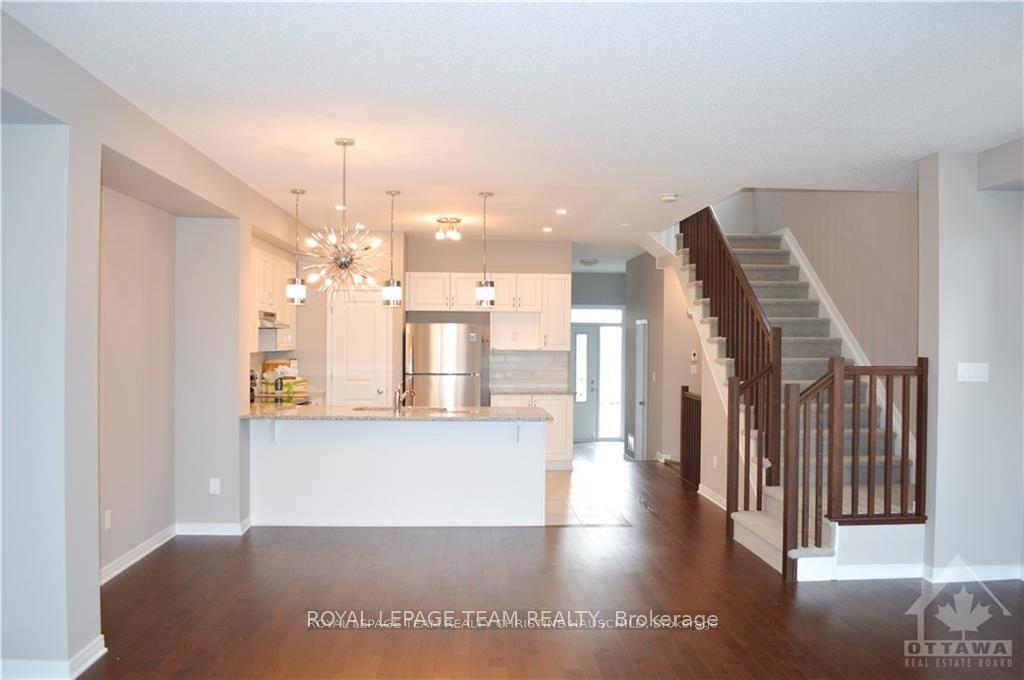 Photo 10 of 493 Cope Drive, Ottawa, Kanata - Emerald Meadows/Trailwest — HOMEH