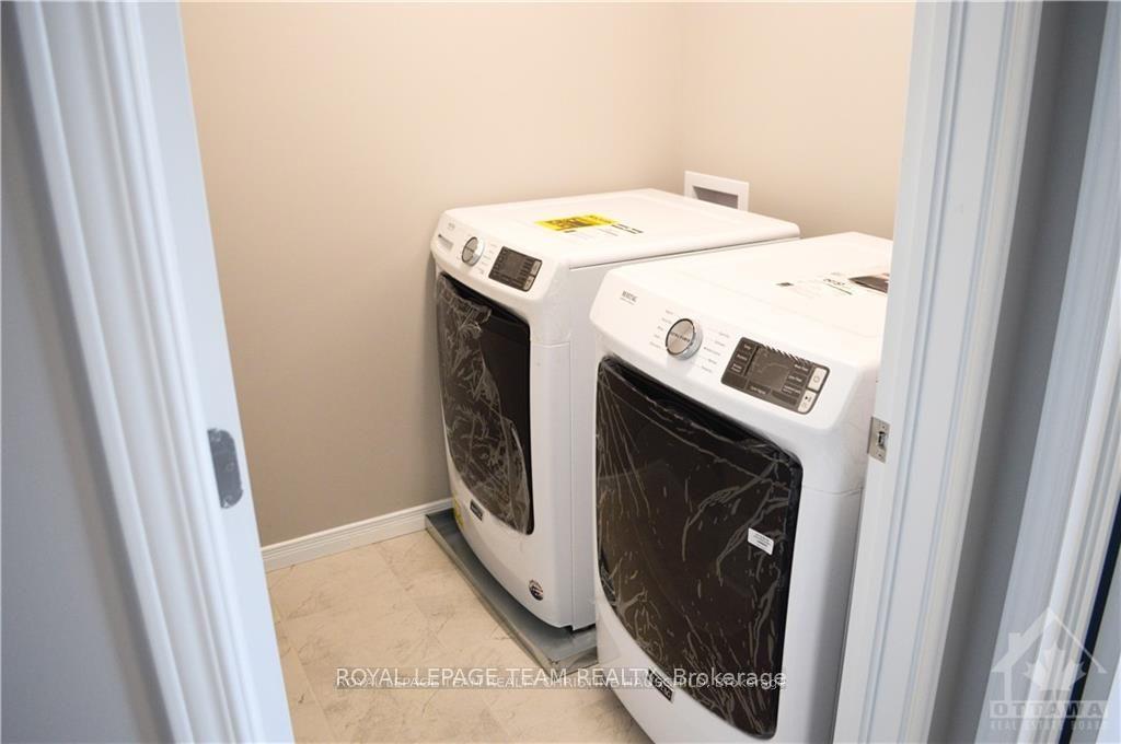 Photo 14 of 493 Cope Drive, Ottawa, Kanata - Emerald Meadows/Trailwest — HOMEH
