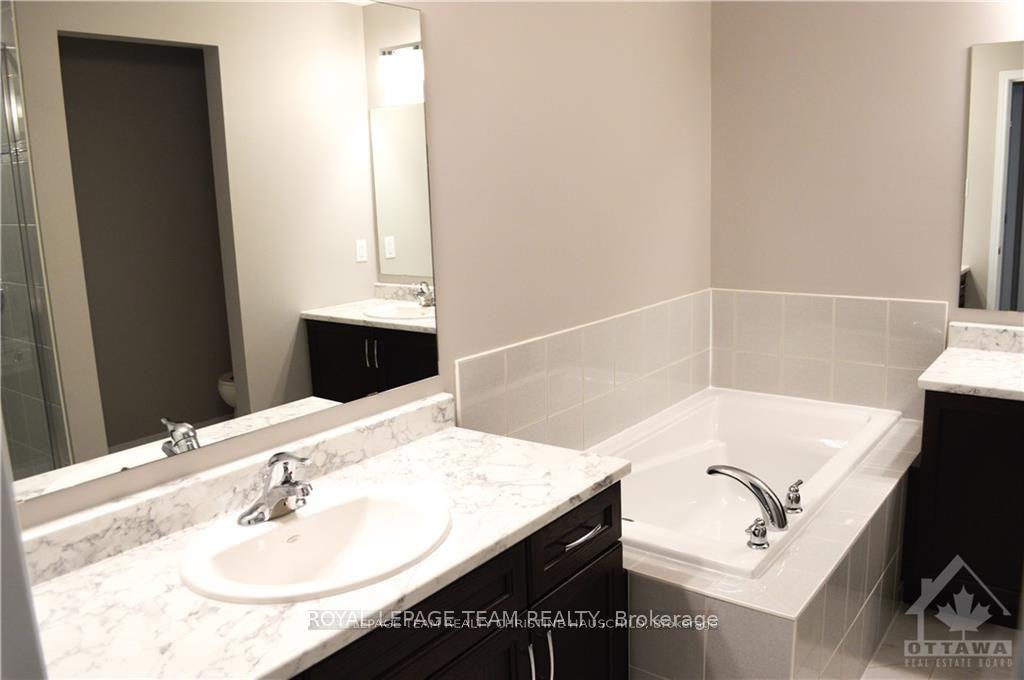 Photo 17 of 493 Cope Drive, Ottawa, Kanata - Emerald Meadows/Trailwest — HOMEH