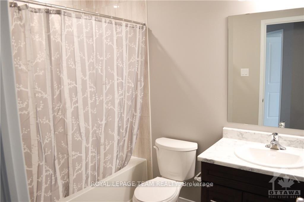 Photo 21 of 493 Cope Drive, Ottawa, Kanata - Emerald Meadows/Trailwest — HOMEH
