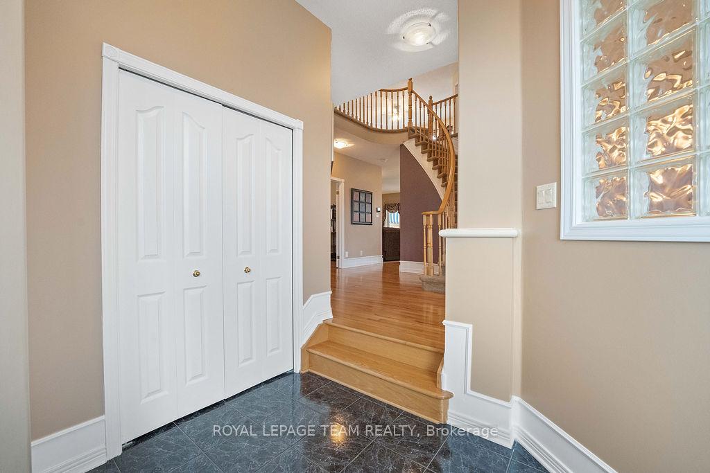 Photo 5 of 37 Loyal Hill Crescent, Ottawa, Kanata - Bridlewood — HOMEH