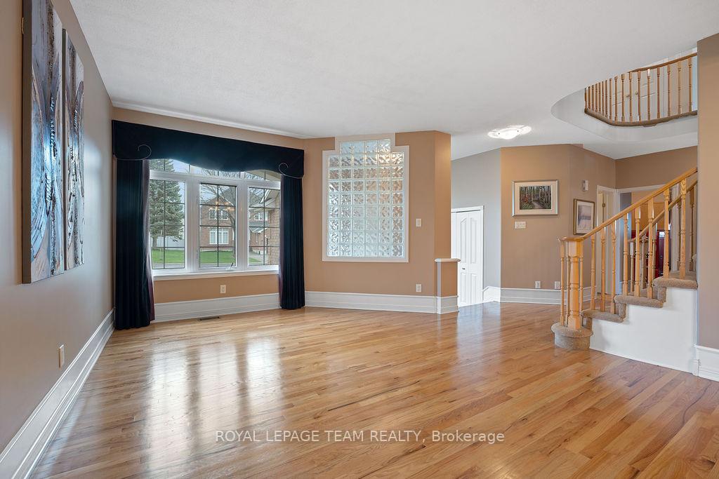 Photo 11 of 37 Loyal Hill Crescent, Ottawa, Kanata - Bridlewood — HOMEH