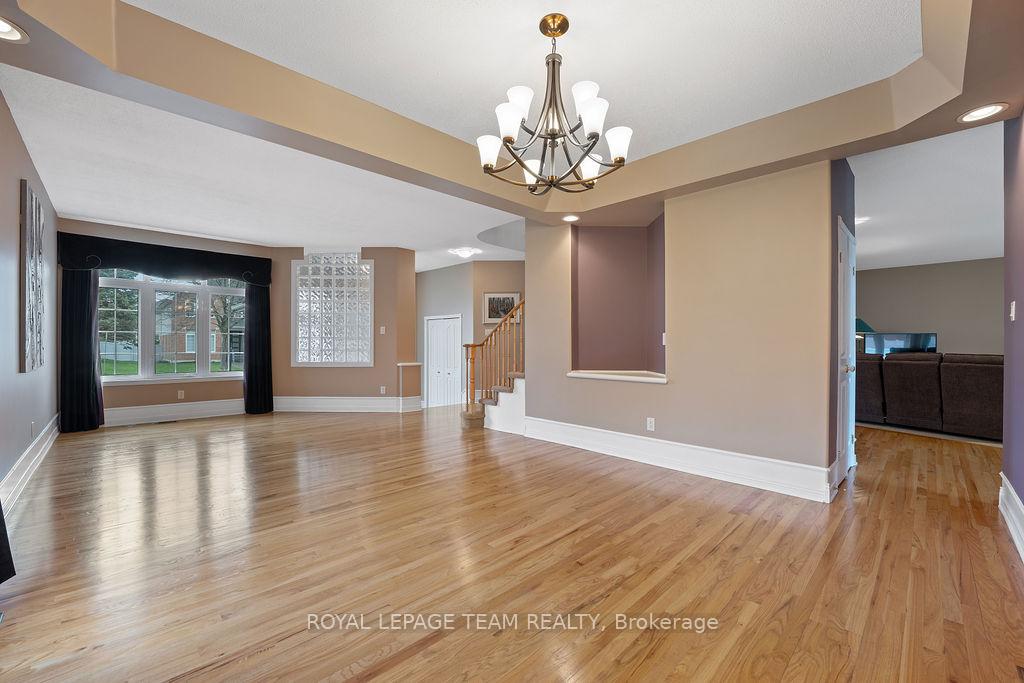 Photo 13 of 37 Loyal Hill Crescent, Ottawa, Kanata - Bridlewood — HOMEH