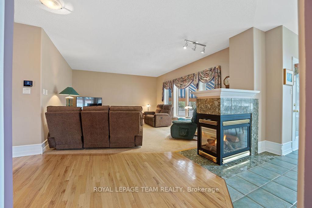 Photo 23 of 37 Loyal Hill Crescent, Ottawa, Kanata - Bridlewood — HOMEH