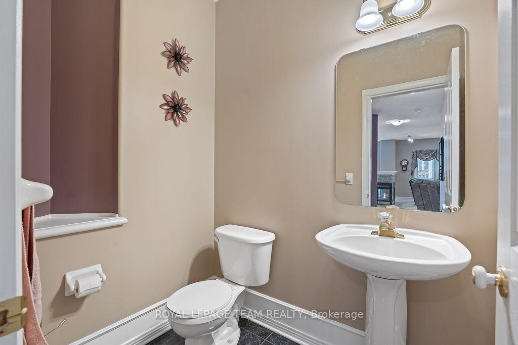 Photo 25 of 37 Loyal Hill Crescent, Ottawa, Kanata - Bridlewood — HOMEH