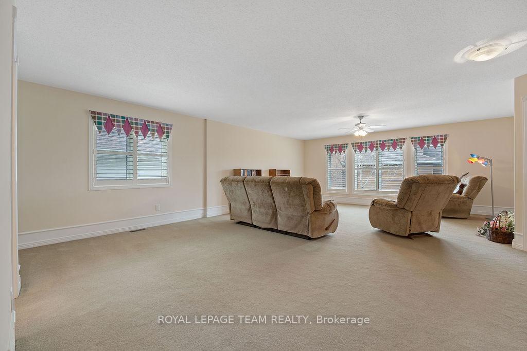 Photo 27 of 37 Loyal Hill Crescent, Ottawa, Kanata - Bridlewood — HOMEH