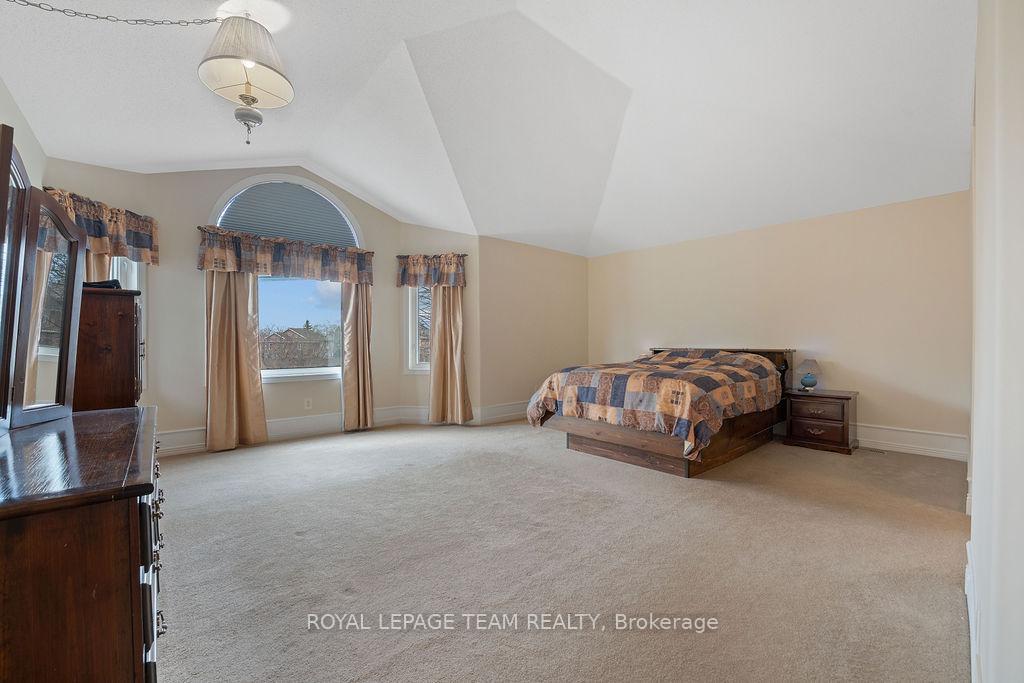 Photo 29 of 37 Loyal Hill Crescent, Ottawa, Kanata - Bridlewood — HOMEH