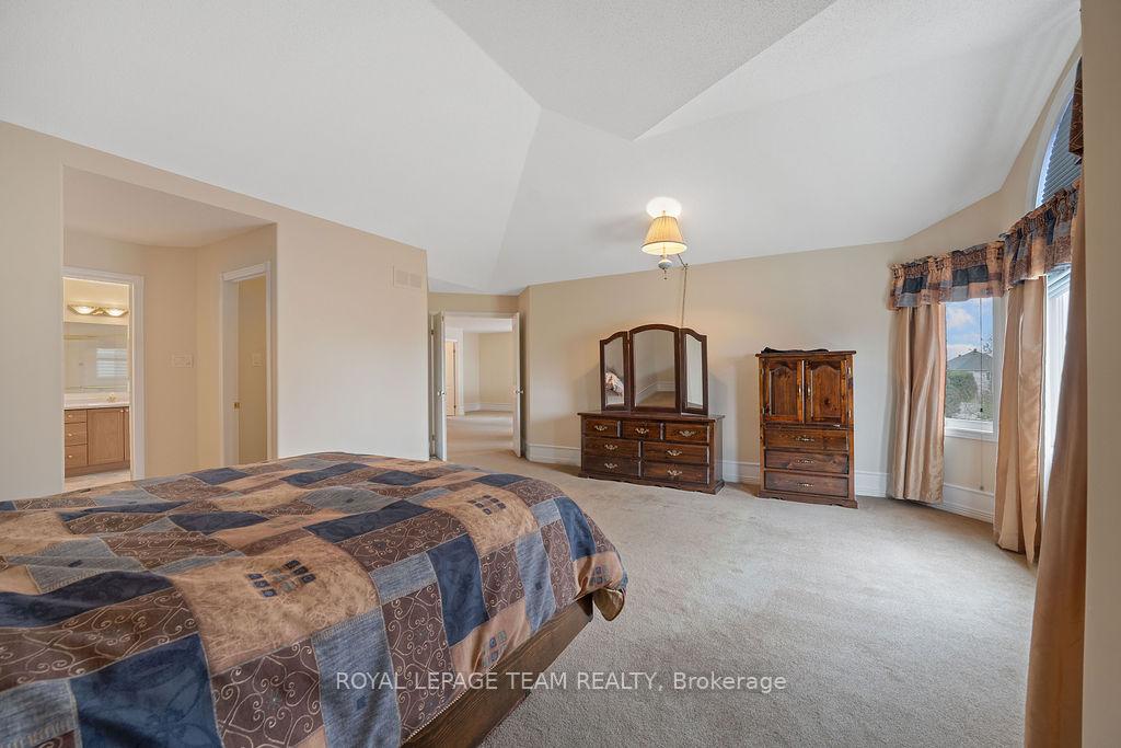 Photo 30 of 37 Loyal Hill Crescent, Ottawa, Kanata - Bridlewood — HOMEH