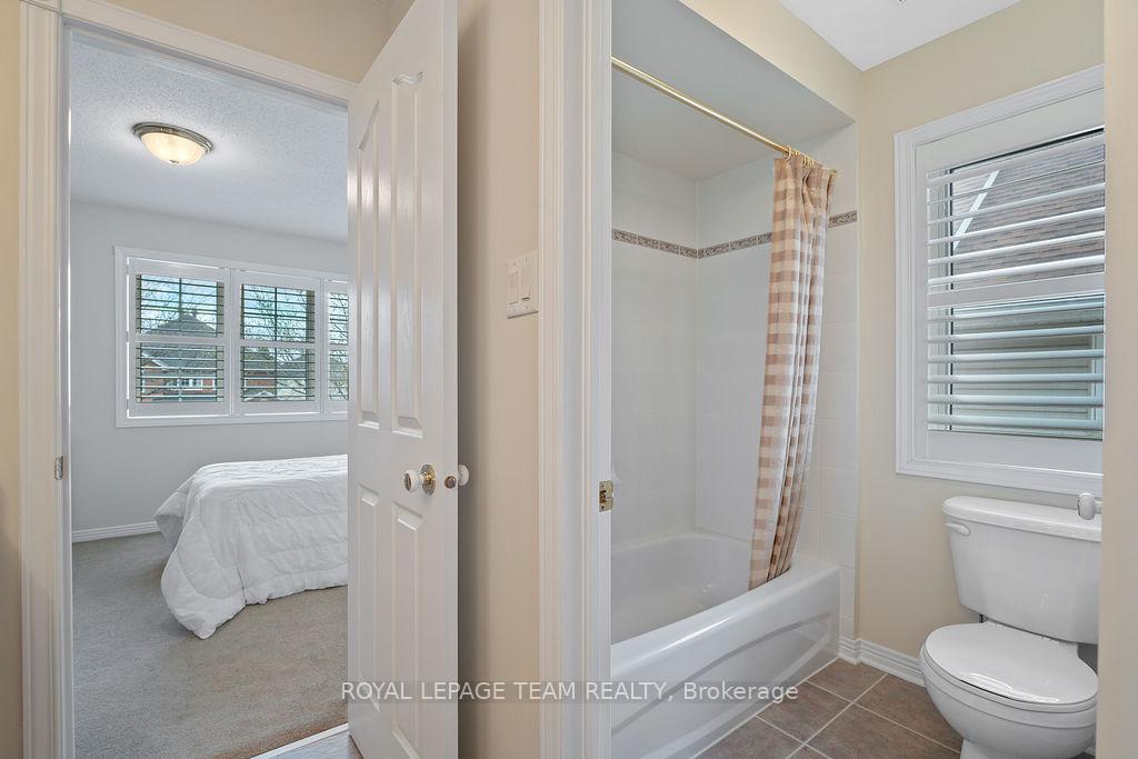 Photo 42 of 37 Loyal Hill Crescent, Ottawa, Kanata - Bridlewood — HOMEH
