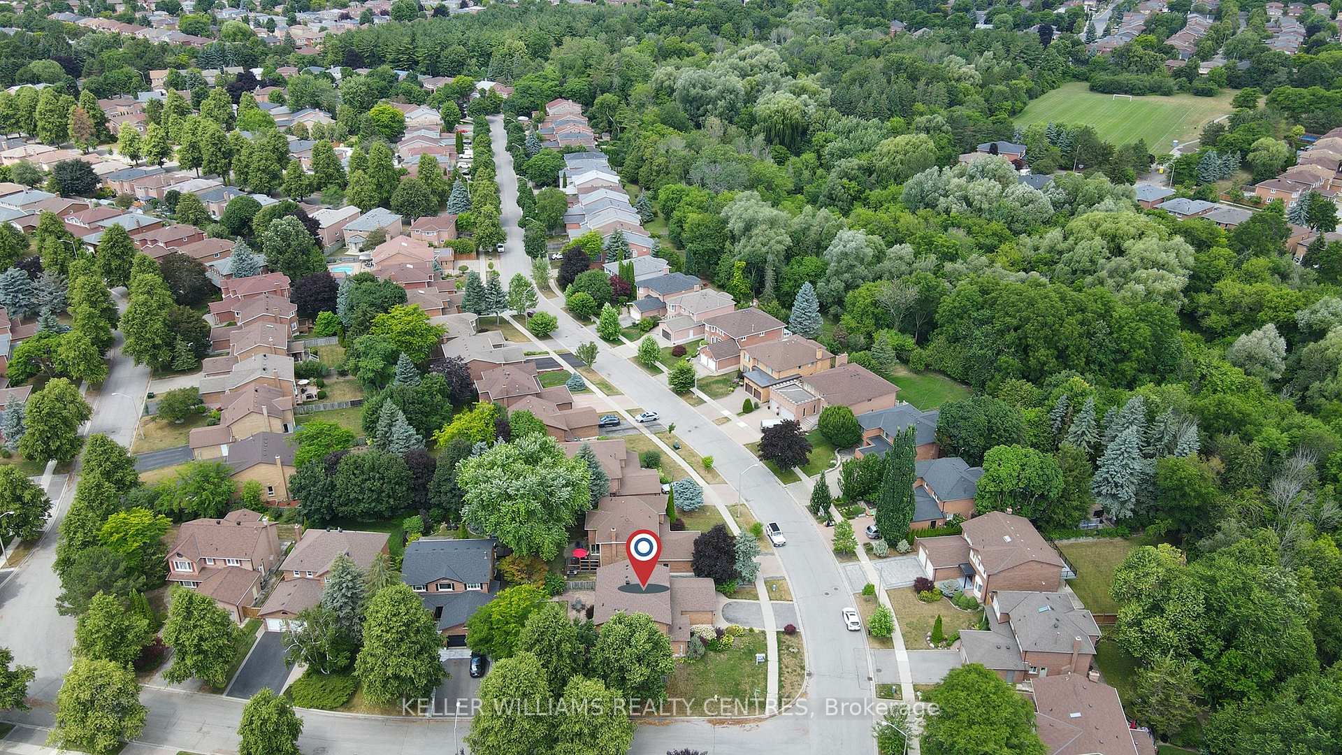 Photo 3 of 9 Hickory Drive, Markham, Raymerville — HOMEH