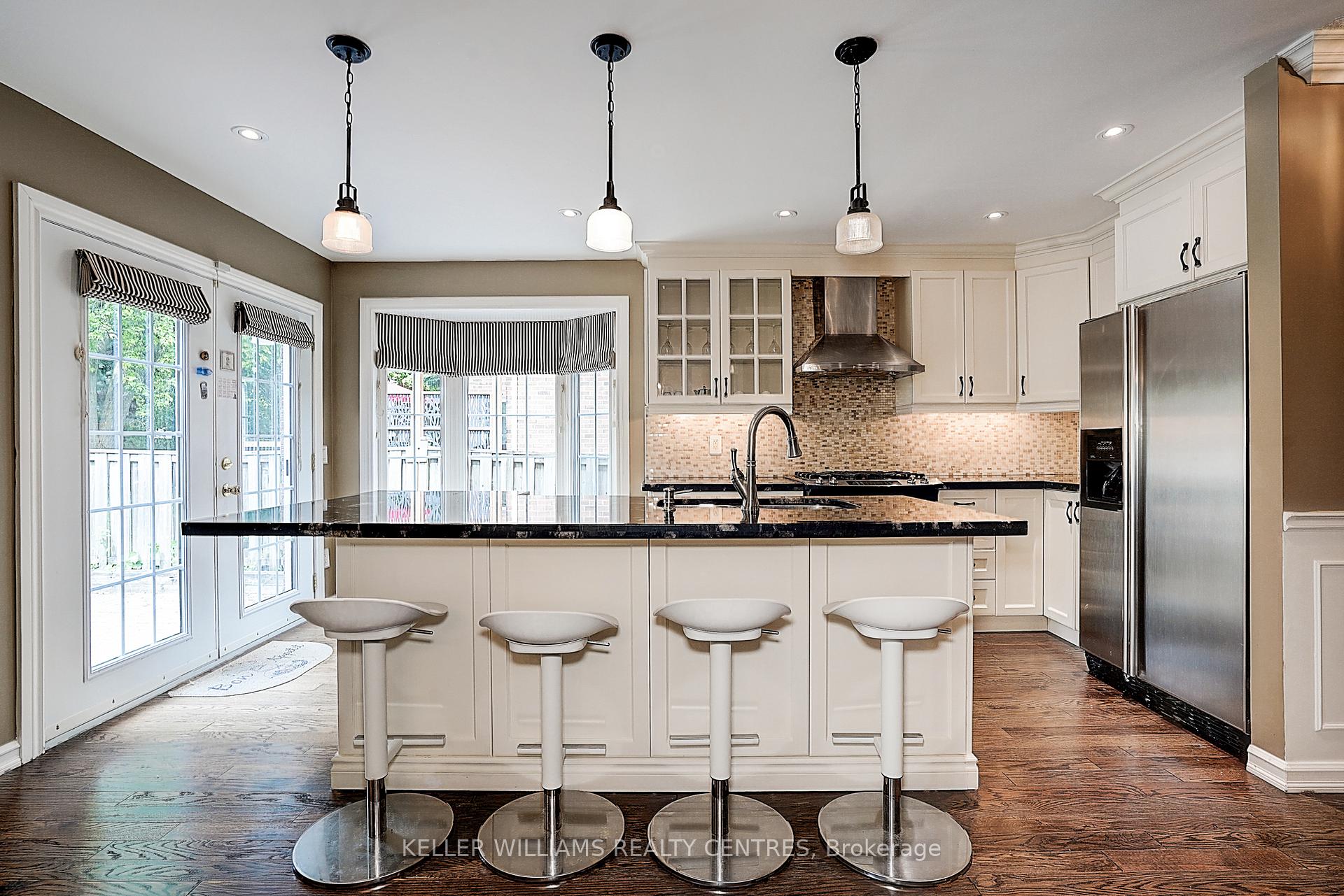 Photo 15 of 9 Hickory Drive, Markham, Raymerville — HOMEH