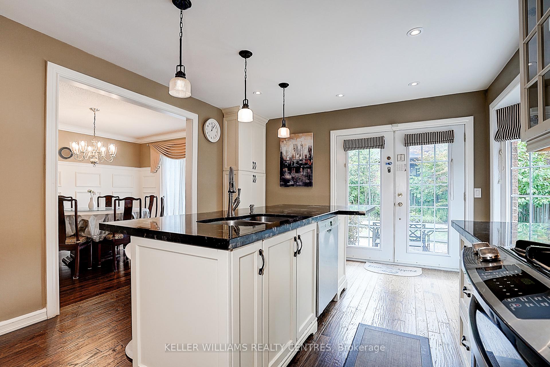Photo 21 of 9 Hickory Drive, Markham, Raymerville — HOMEH
