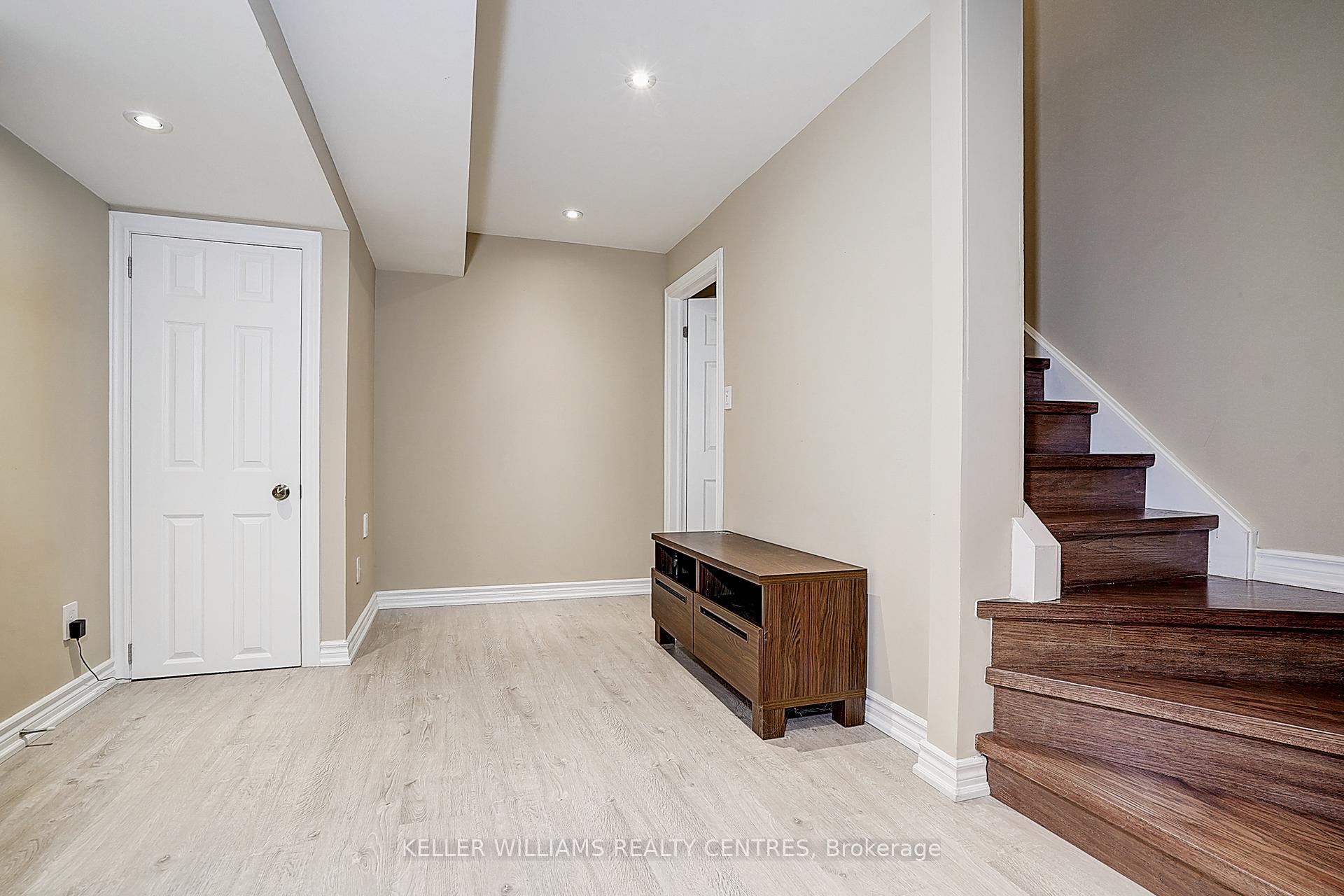 Photo 40 of 9 Hickory Drive, Markham, Raymerville — HOMEH