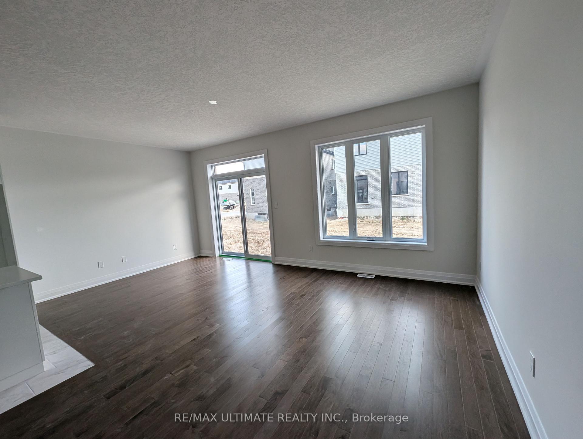Photo 3 of 66 Shaded Creek Drive, Kitchener — HOMEH