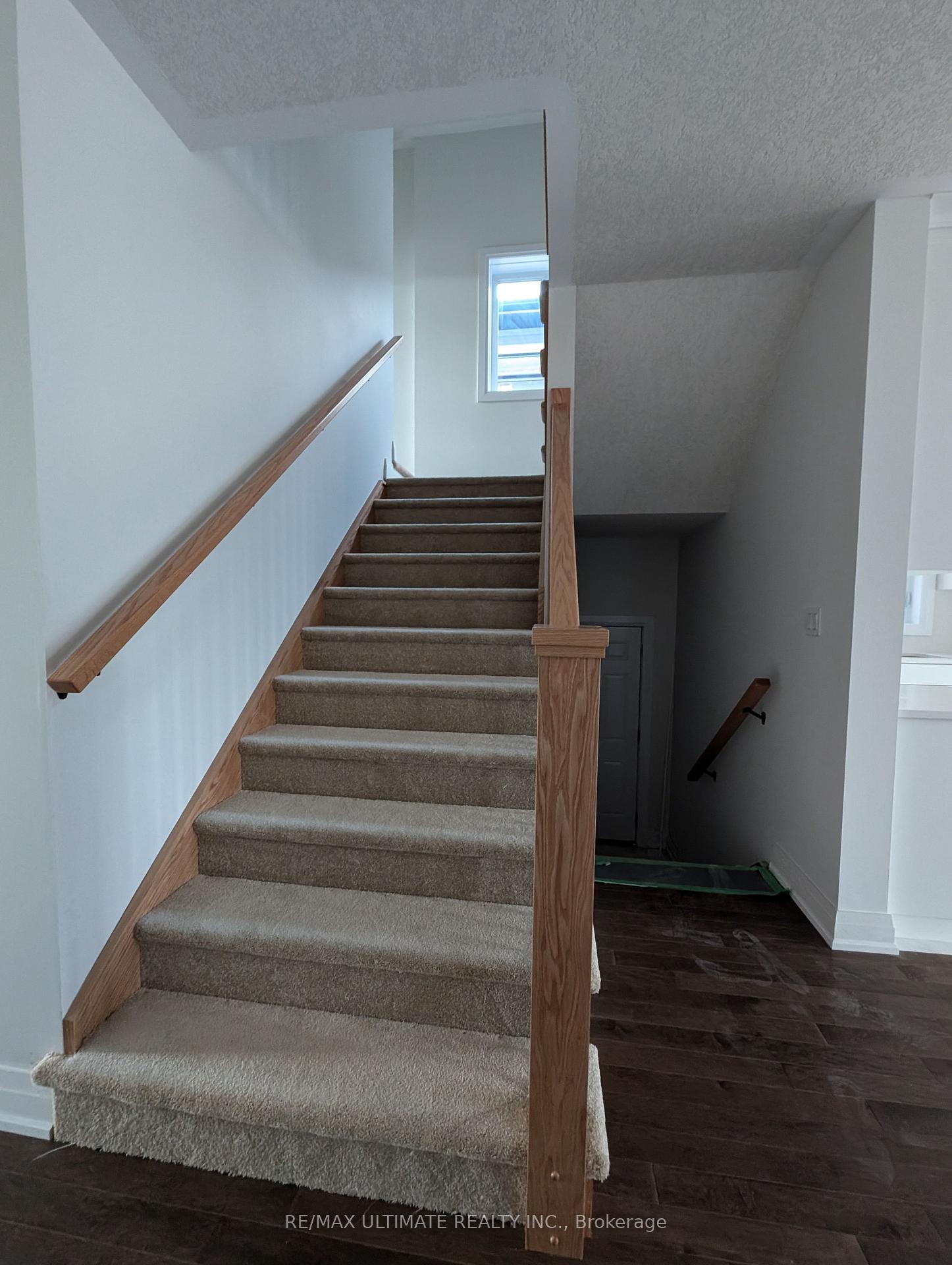 Photo 5 of 66 Shaded Creek Drive, Kitchener — HOMEH