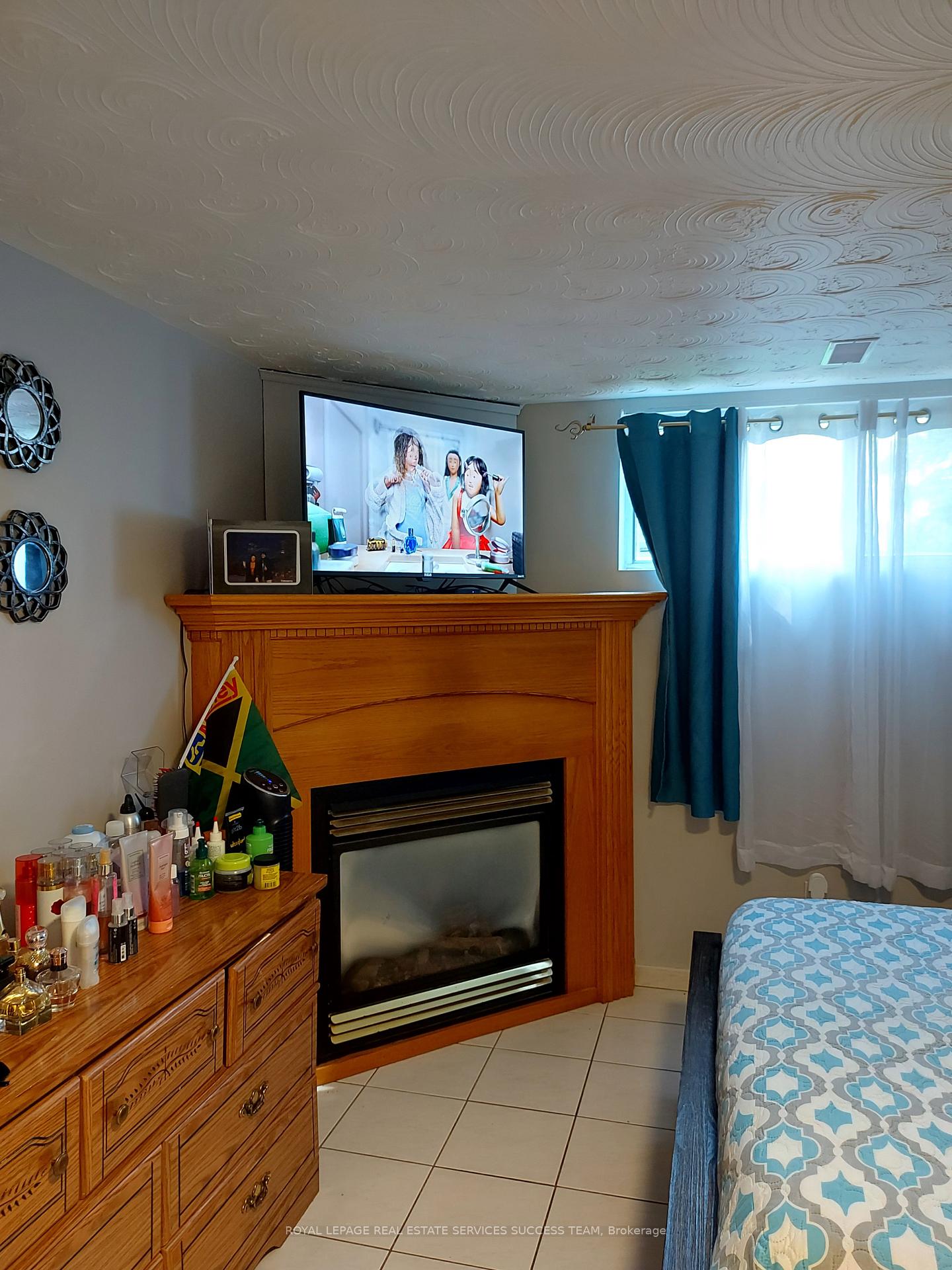 Photo 3 of Unit Unit # 1 lower, 160 Delmar Drive E, Hamilton, Buchanan — HOMEH