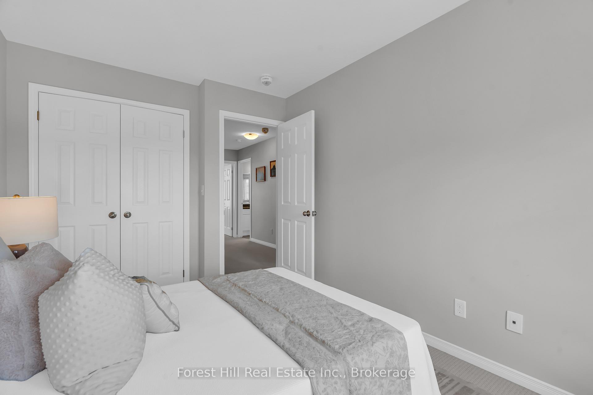 Photo 17 of 40 Netherwood Road, Kitchener, Doon South — HOMEH