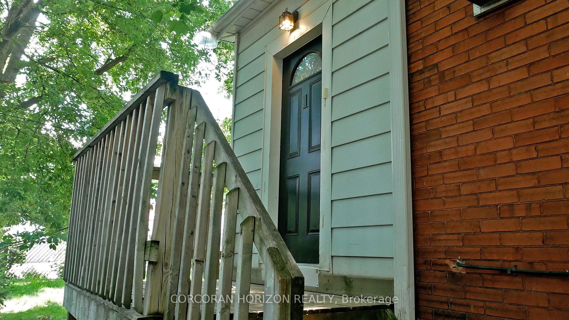 Photo 4 of Unit 1, 27 Wellington Street N, Kitchener — HOMEH