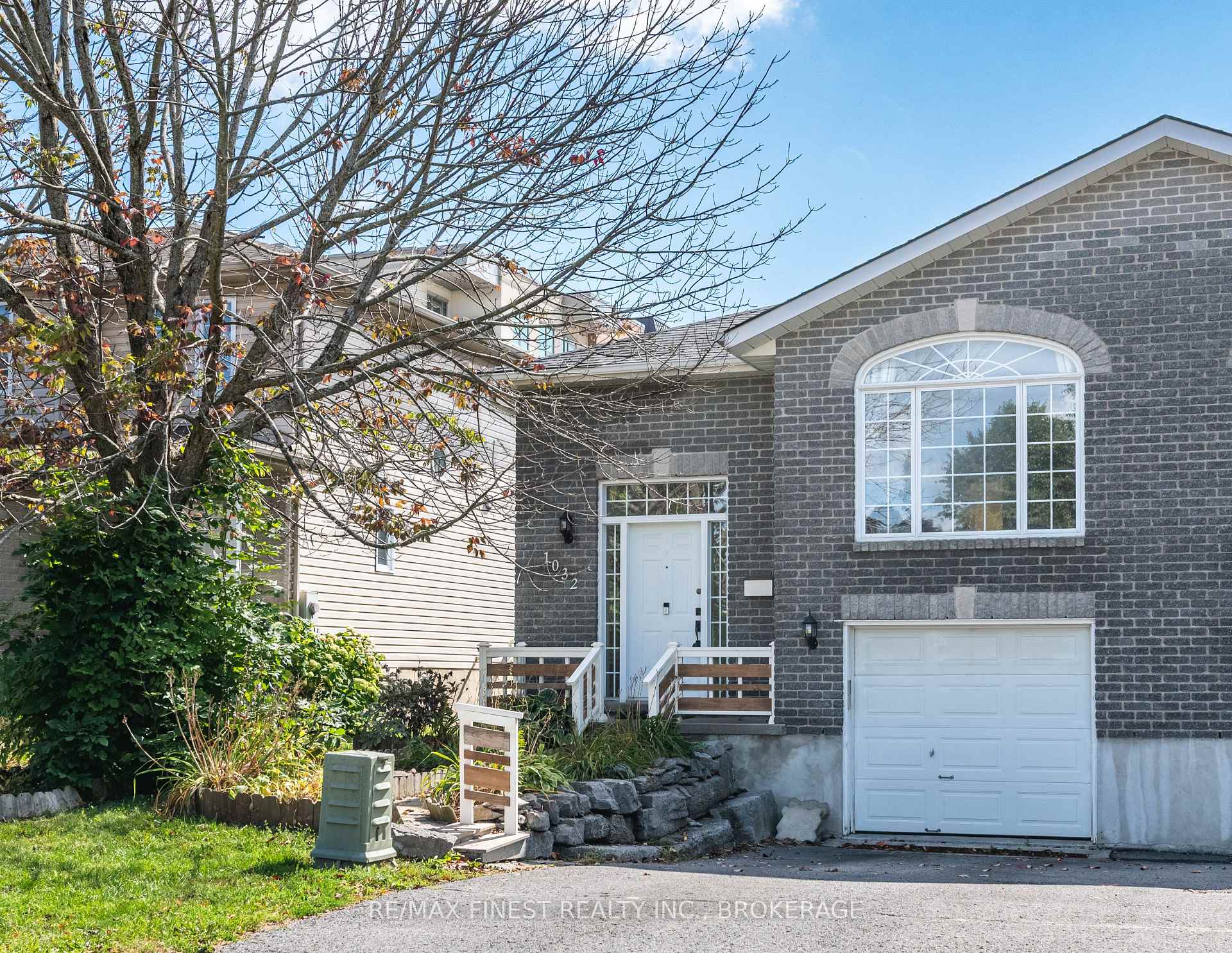 Photo 1 of 1032 Redwood Crescent, Kingston, City Northwest — HOMEH
