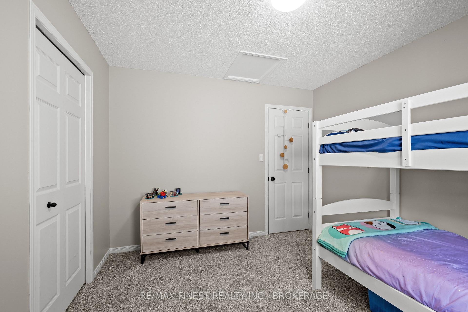 Photo 15 of 1032 Redwood Crescent, Kingston, City Northwest — HOMEH
