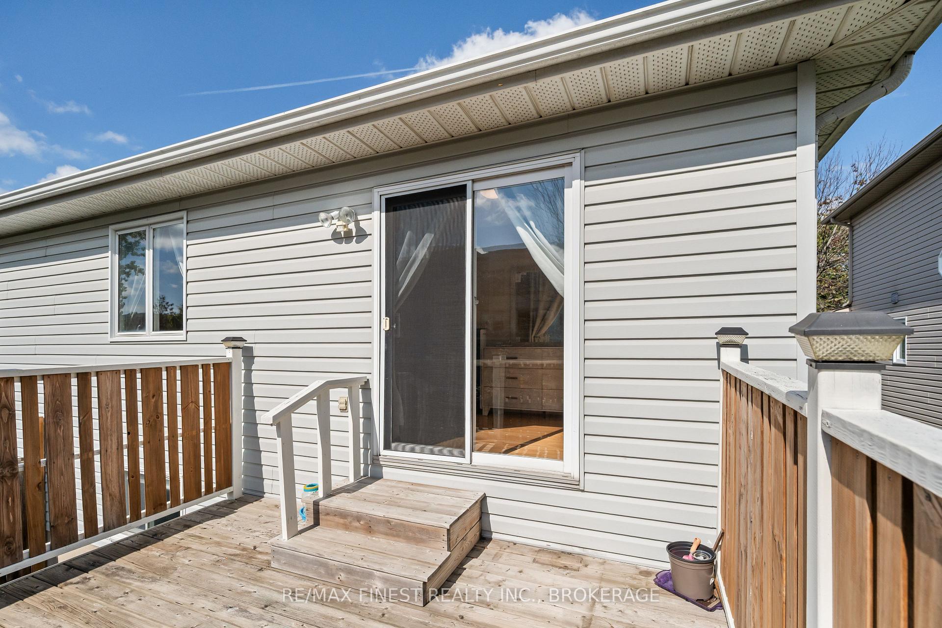 Photo 22 of 1032 Redwood Crescent, Kingston, City Northwest — HOMEH
