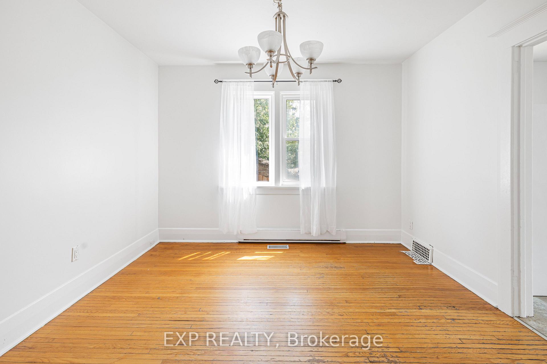 Photo 10 of 349 Luella Street, Kitchener — HOMEH