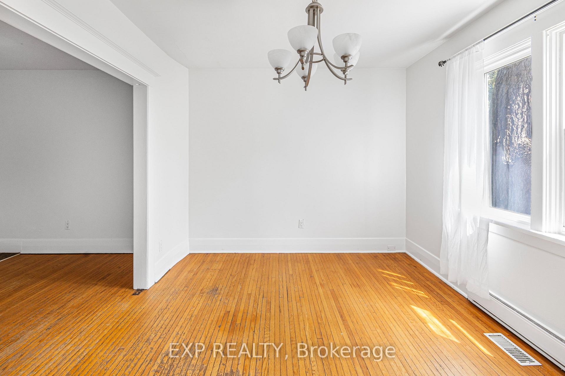 Photo 11 of 349 Luella Street, Kitchener — HOMEH