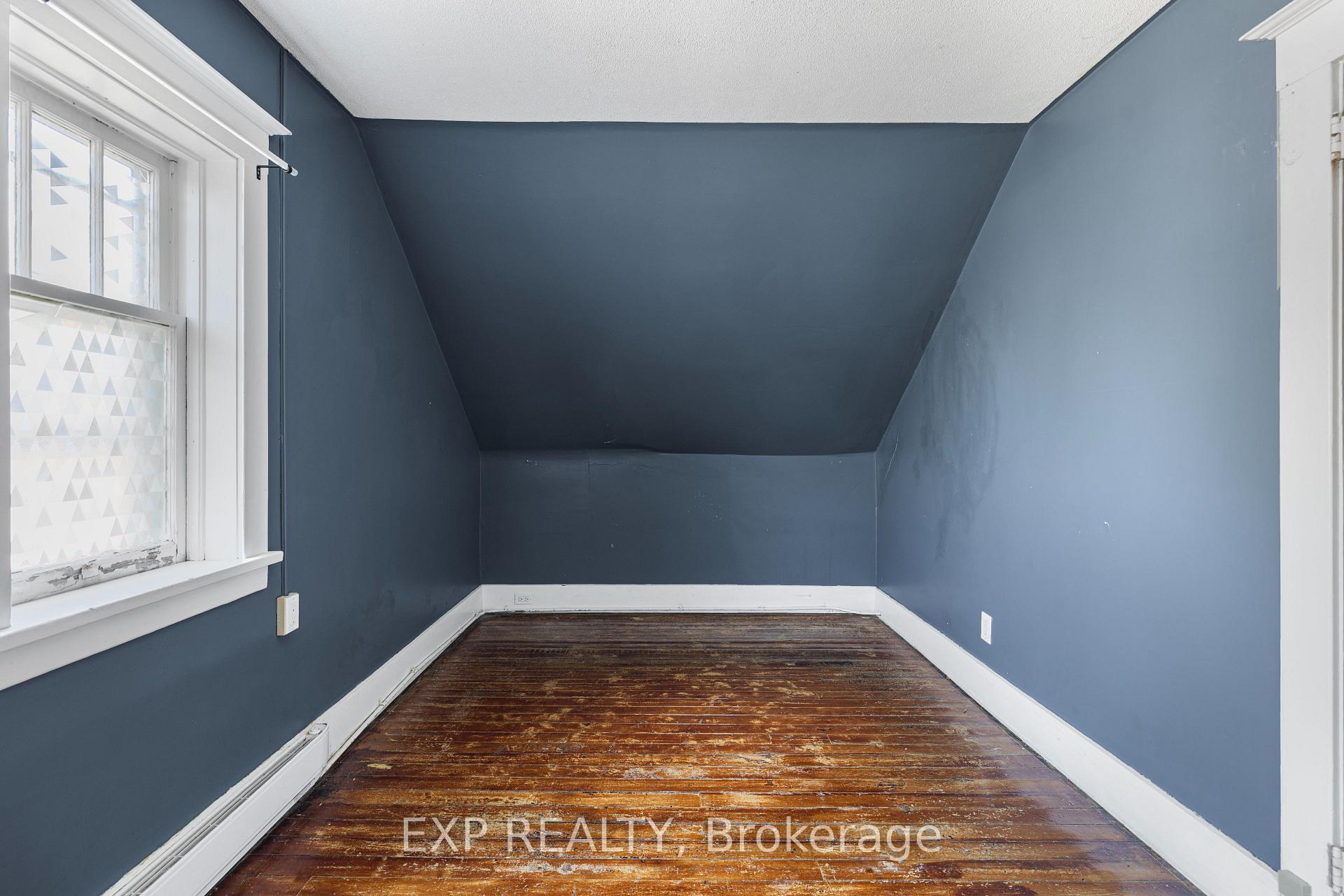 Photo 16 of 349 Luella Street, Kitchener — HOMEH