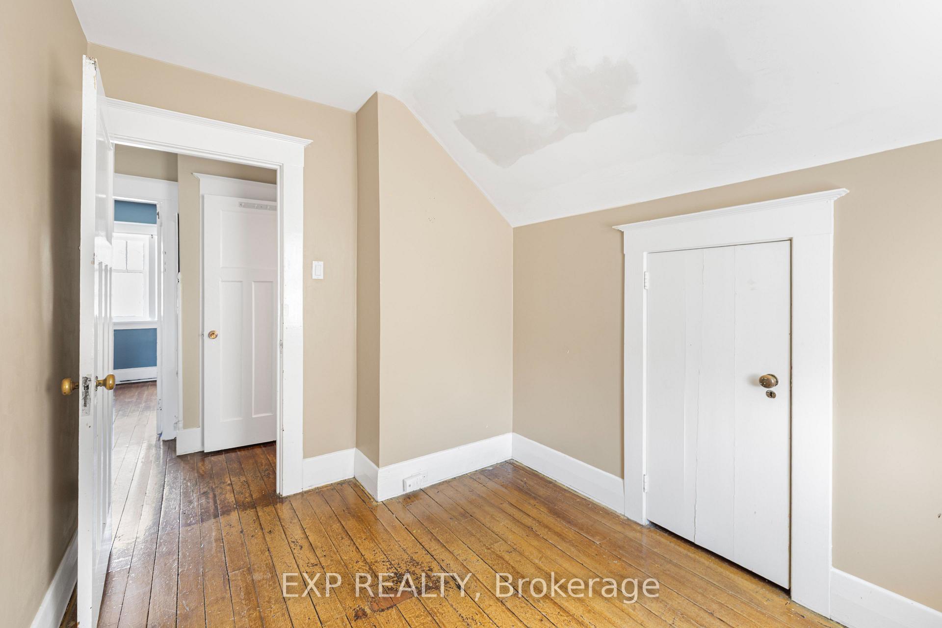 Photo 20 of 349 Luella Street, Kitchener — HOMEH