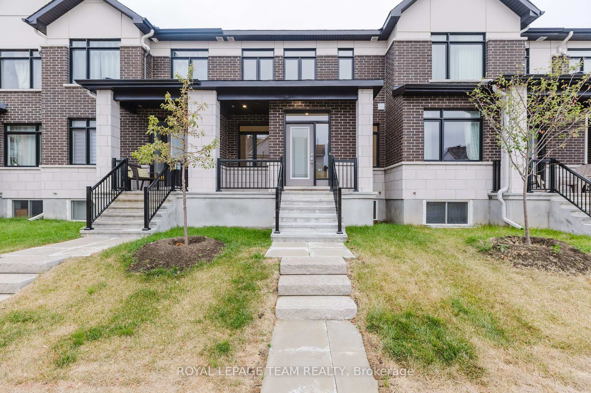 Photo 3 of 805 Anciano Crescent, Ottawa, Kanata - Emerald Meadows/Trailwest — HOMEH